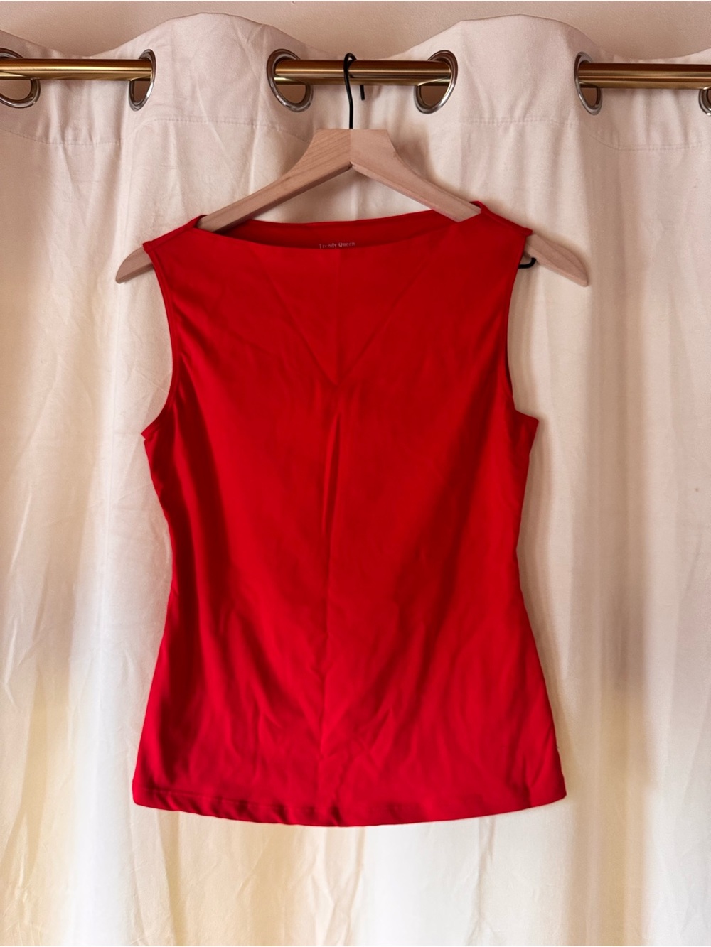 Sleeveless Red Women's Tank Top by Liz Claiborne